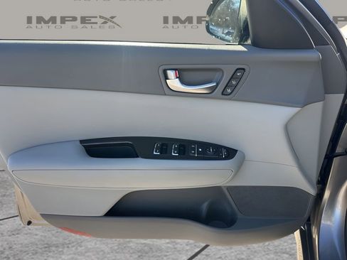 Used 2016 Kia Optima EX FWD image 25
