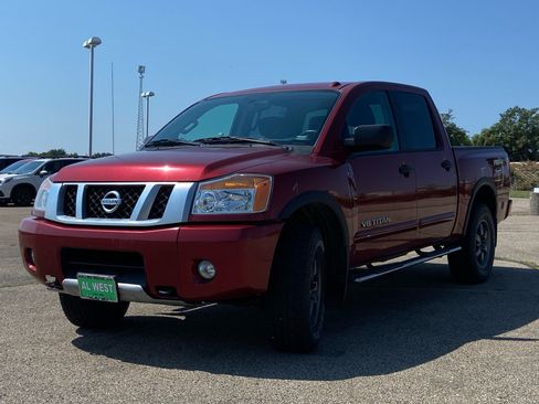 Used 2014 Nissan Titan PRO-4X AWD/4WD image 7