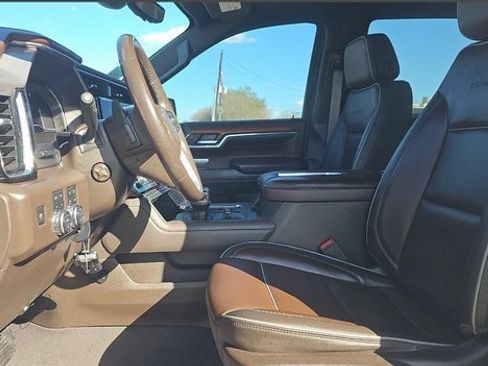 Used 2022 GMC Sierra 1500 Denali w/ Denali Reserve Package image 3