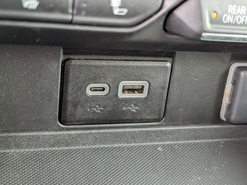 Used 2024 Chevrolet Tahoe LT AWD/4WD image 18