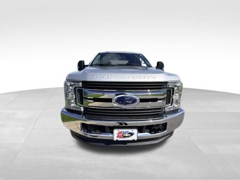 Used 2019 Ford F250 XLT AWD/4WD image 3