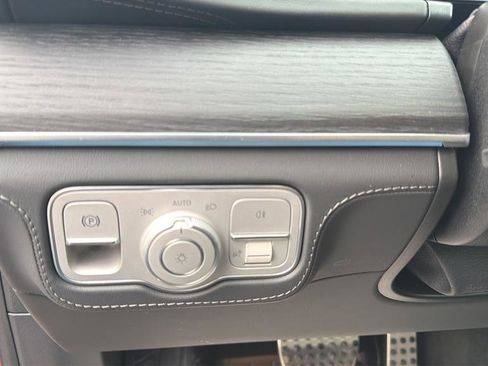 Used 2025 Mercedes-Benz GLE 53 AMG 4MATIC Coupe image 25