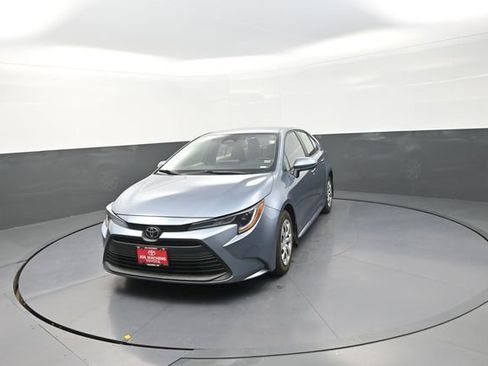 Used 2024 Toyota Corolla LE FWD image 60