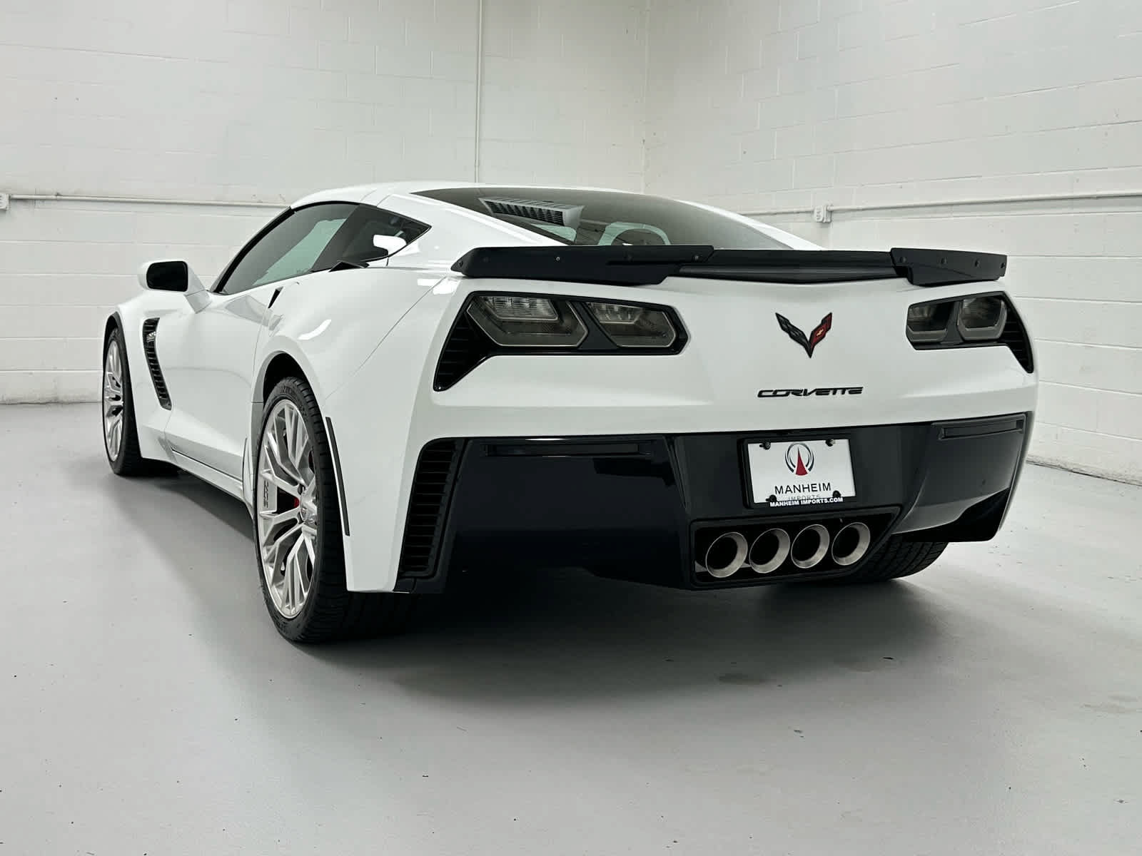 Used 2015 Chevrolet Corvette Z06 RWD image 8