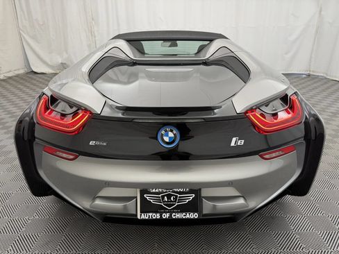 Used 2019 BMW i8 Roadster AWD/4WD image 9