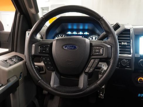 Used 2016 Ford F150 XLT w/ Equipment Group 302A Luxury AWD/4WD image 17