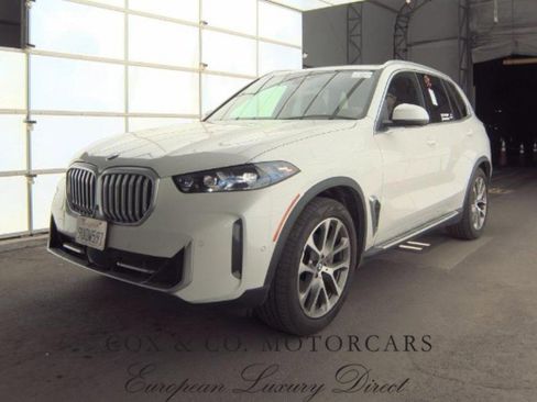 Used 2026 BMW X5 xDrive40i w/ Climate Comfort Package AWD/4WD image 1