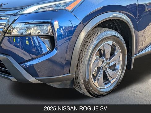 Certified 2025 Nissan Rogue SV image 10