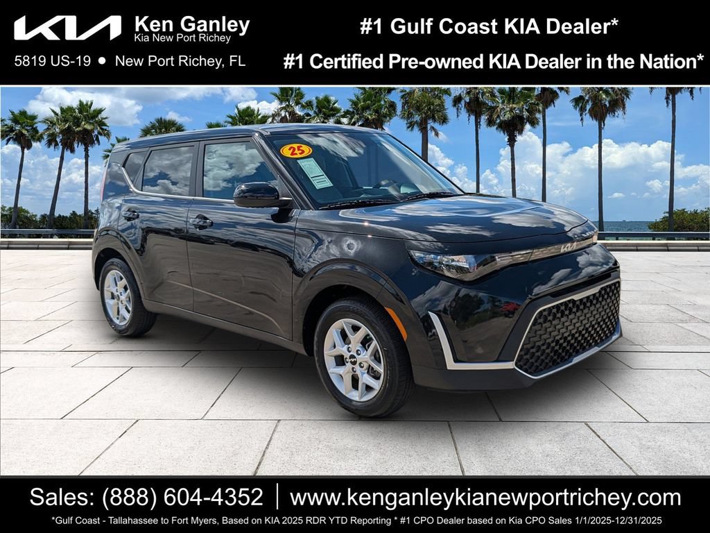 Certified 2025 Kia Soul LX w/ LX Technology Package FWD image 1