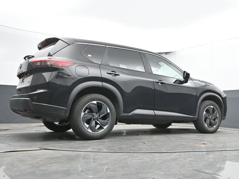 Used 2025 Nissan Rogue SV AWD/4WD image 30