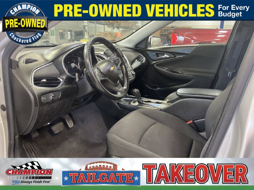 Used 2016 Chevrolet Malibu LT FWD image 13