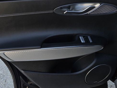 Used 2022 Genesis GV70 2.5T w/ Sport Prestige Package image 13