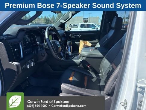 Used 2024 GMC Sierra 1500 AT4 w/ Technology Package image 3