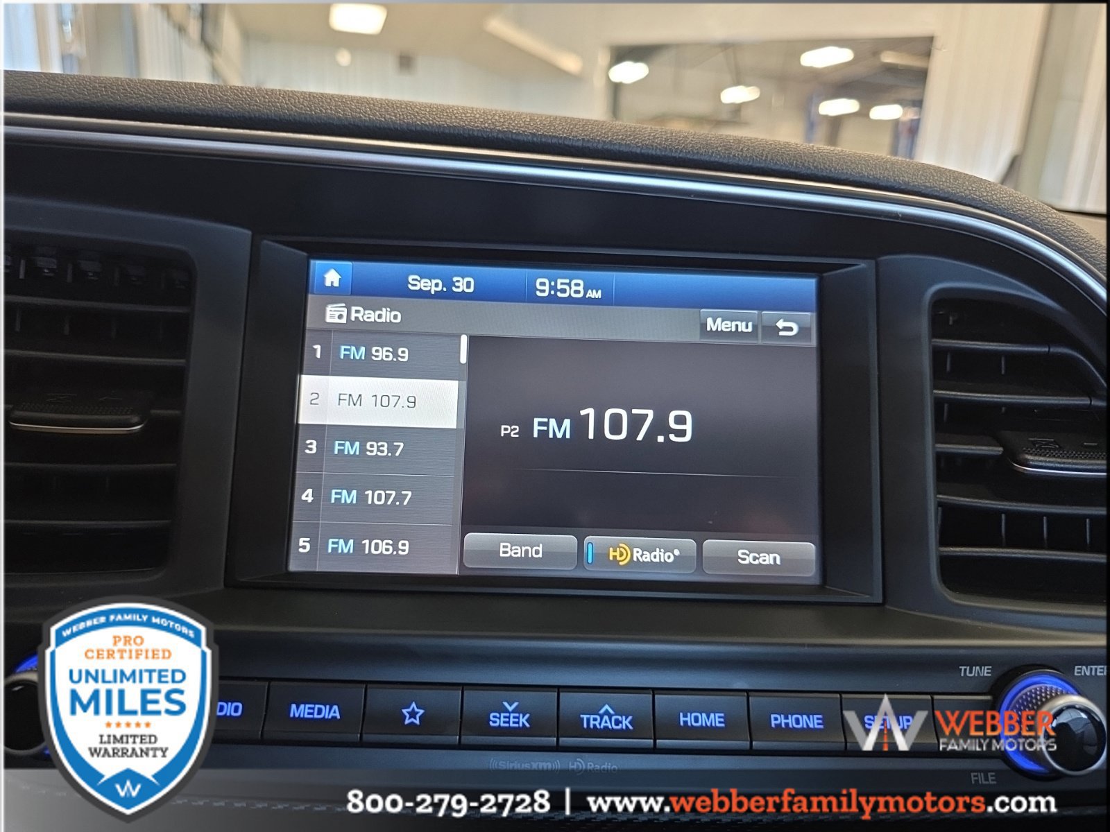 Used 2019 Hyundai Elantra Sport w/ Cargo Package FWD image 18
