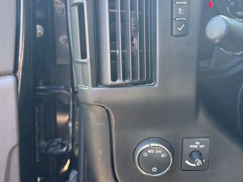 Used 2017 Chevrolet Express 3500 LS RWD image 14