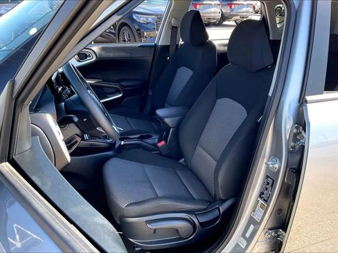 Used 2024 Kia Soul LX w/ Option Group 015 image 8