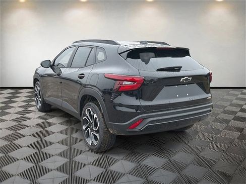 New 2026 Chevrolet Trax RS w/ Sunroof Package image 7