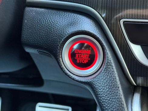 Used 2018 Honda Accord Sport image 28