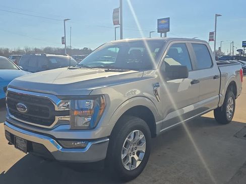 Used 2023 Ford F150 XLT AWD/4WD image 2
