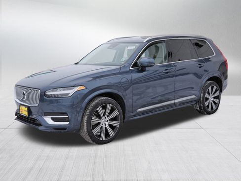 Used 2024 Volvo XC90 T8 Ultimate image 3