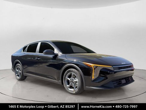 New 2026 Kia K4 FWD image 1
