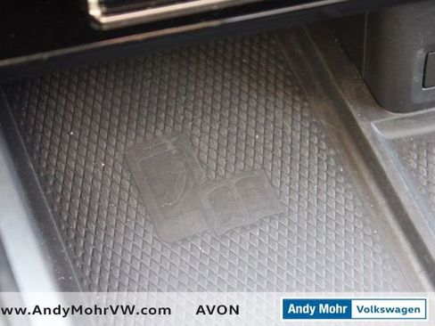 Used 2024 Volkswagen Atlas SE AWD/4WD image 47