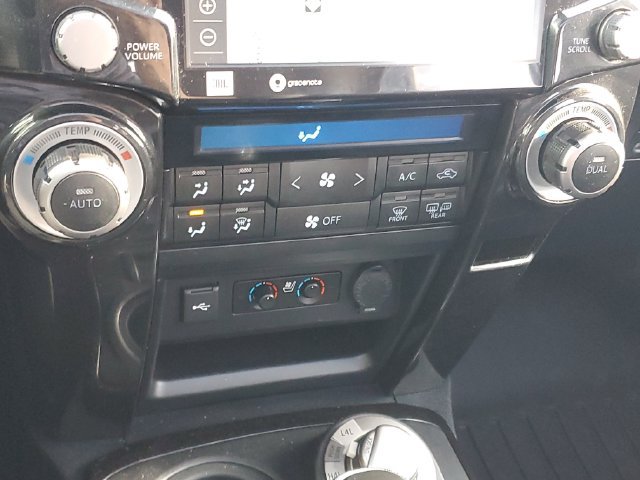 Used 2020 Toyota 4Runner 4WD image 27