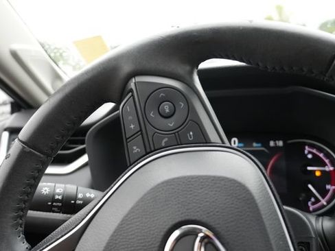 Used 2021 Toyota RAV4 Limited AWD/4WD image 27