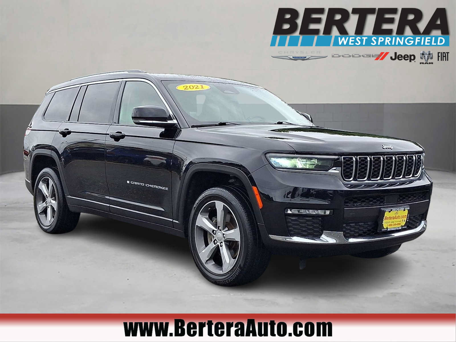 Used 2021 Jeep Grand Cherokee L Limited AWD/4WD image 1