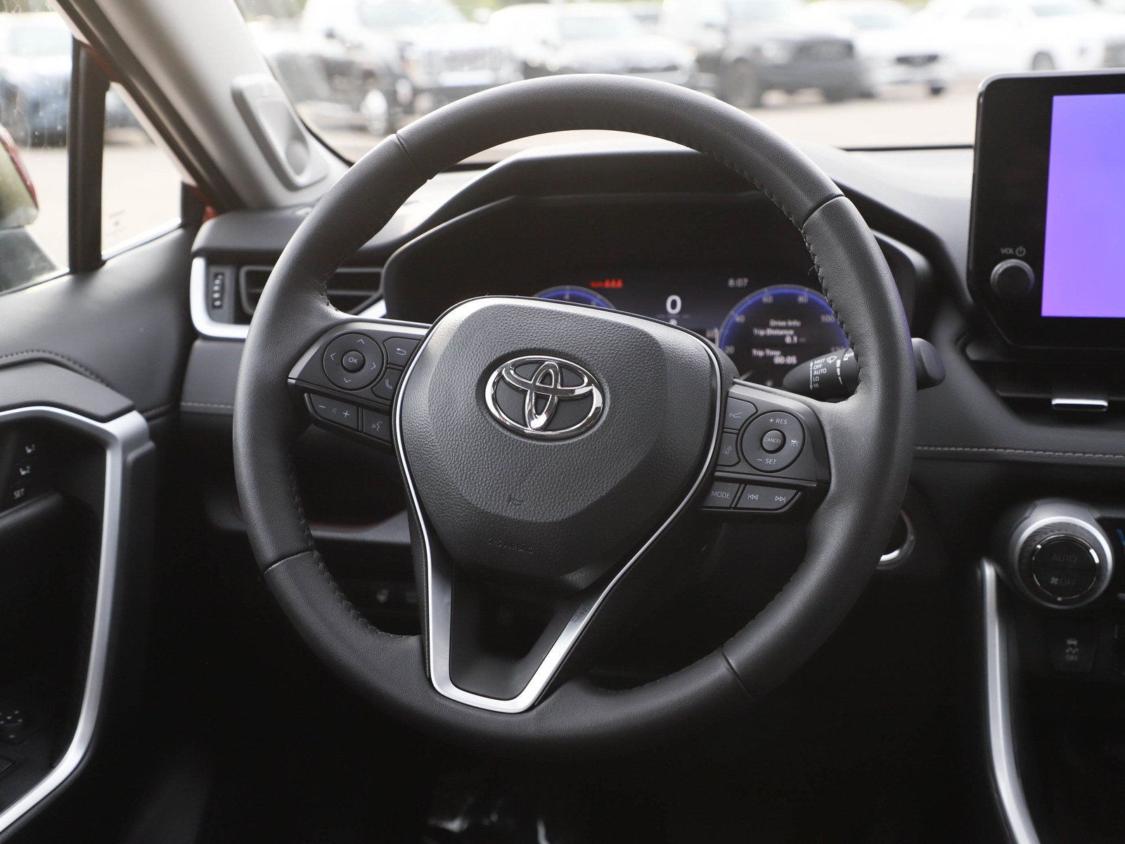 Used 2025 Toyota RAV4 Limited w/ Weather Package AWD/4WD image 17