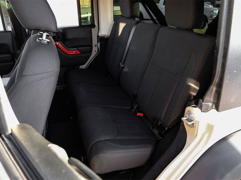 Used 2017 Jeep Wrangler Unlimited Sport w/ Quick Order Package 24S image 31