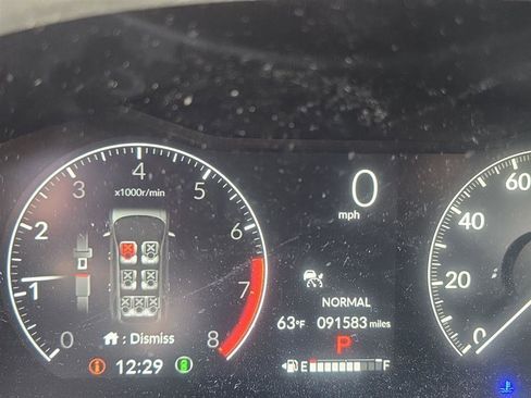 Used 2023 Honda Pilot TrailSport image 6