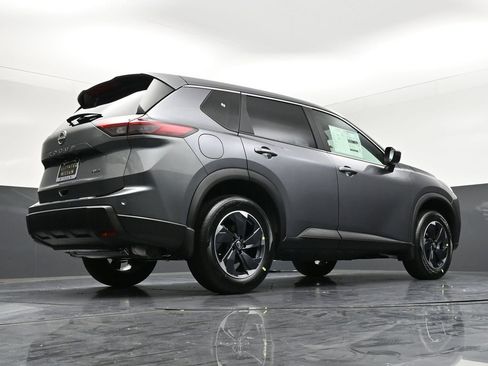 New 2026 Nissan Rogue SV w/ Cold Weather Package image 30