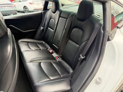 Used 2023 Tesla Model 3 Standard Range image 31