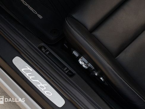 Used 2018 Porsche 911 Turbo image 24