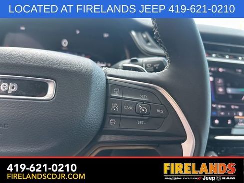Used 2023 Jeep Grand Cherokee Laredo w/ Luxury Tech Group I image 22