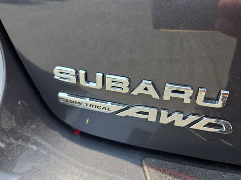 Used 2025 Subaru Crosstrek 2.5i Premium AWD/4WD image 16