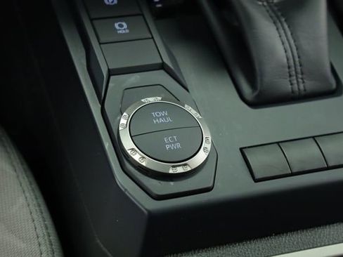 Used 2025 Toyota Tacoma SR5 image 23