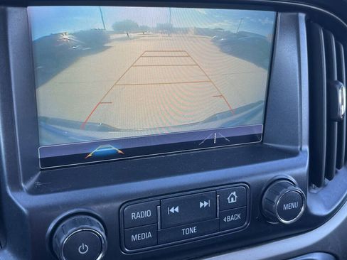 Used 2018 Chevrolet Colorado Z71 AWD/4WD image 17