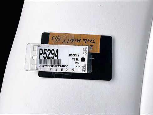 Used 2025 Tesla Model Y Long Range RWD image 11