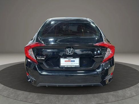 Used 2019 Honda Civic Sport image 4