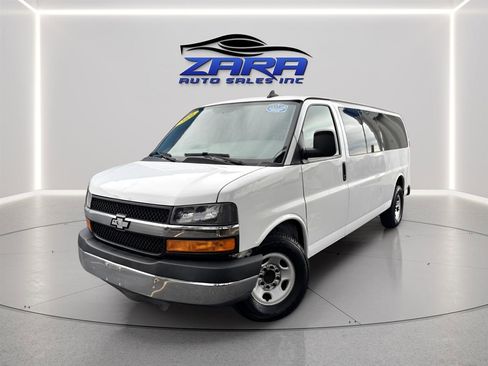 Used 2016 Chevrolet Express 3500 LT w/ LT Preferred Equipment Group RWD image 1