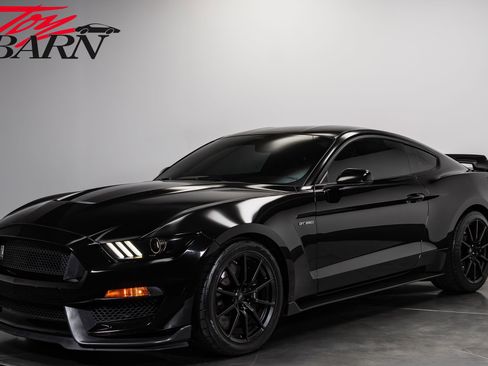 Used 2016 Ford Mustang Shelby GT350 w/ Technology Package RWD image 1
