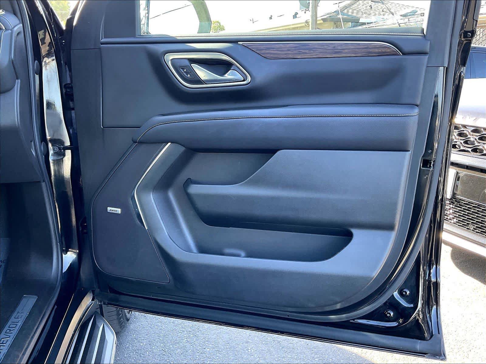 Used 2021 Chevrolet Tahoe Premier AWD/4WD image 27
