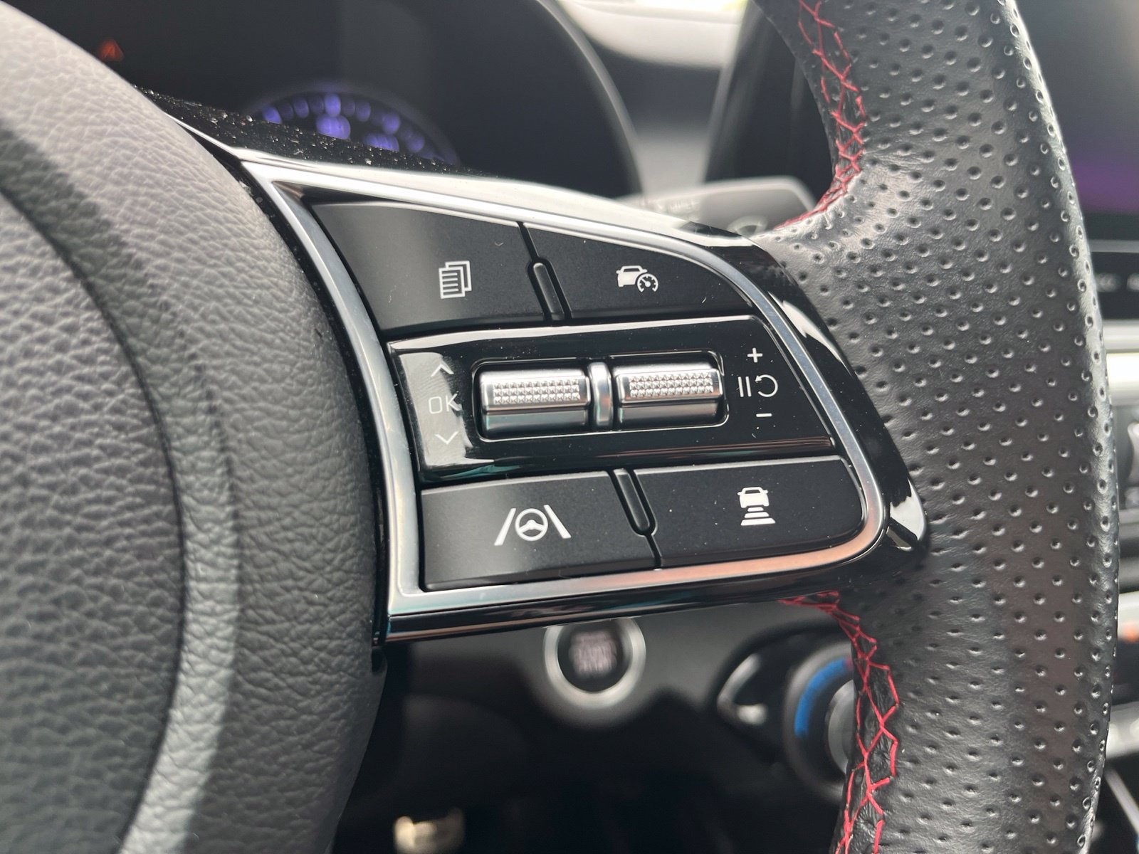 Used 2023 Kia Forte GT w/ GT2 Package FWD image 18