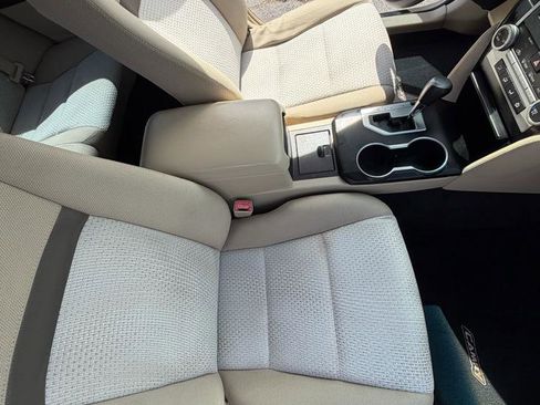 Used 2012 Toyota Camry LE image 12