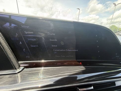 Used 2023 Cadillac Escalade V AWD/4WD image 16