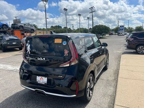 Used 2023 Kia Soul GT-Line FWD image 4
