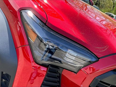 Certified 2025 Toyota Tacoma TRD Off-Road image 26