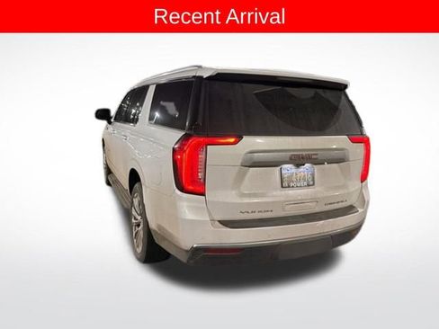 Used 2024 GMC Yukon XL Denali w/ Advanced Technology Package image 12